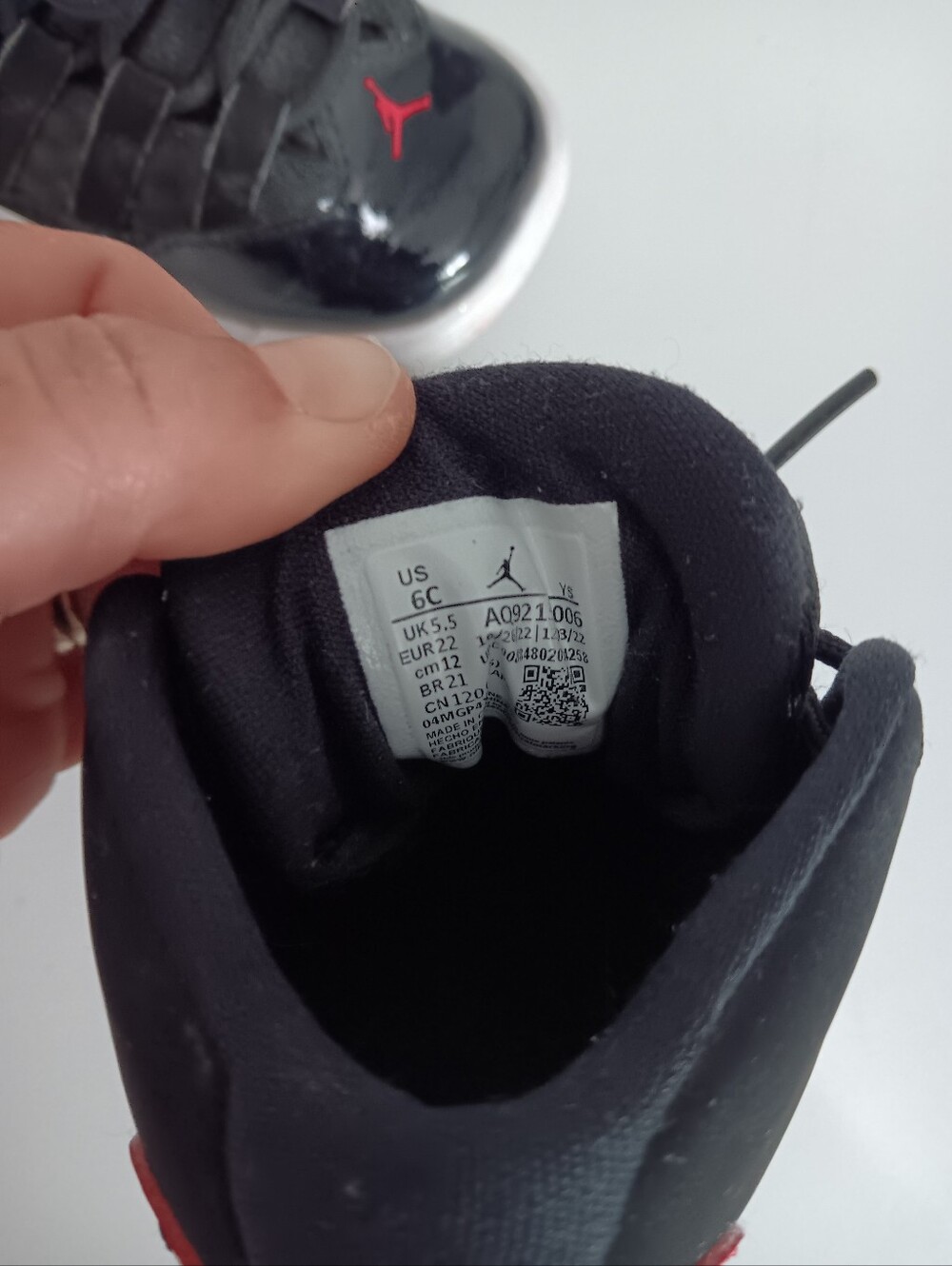 Jordan Kids Red & Black Sneakers - Picture 2 of 4